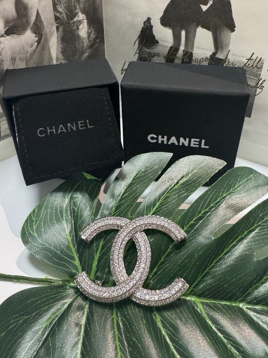 CHANEL . Jewelry - CHANEL